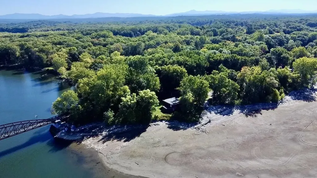 3181 North Avenue Burlington VT 05408