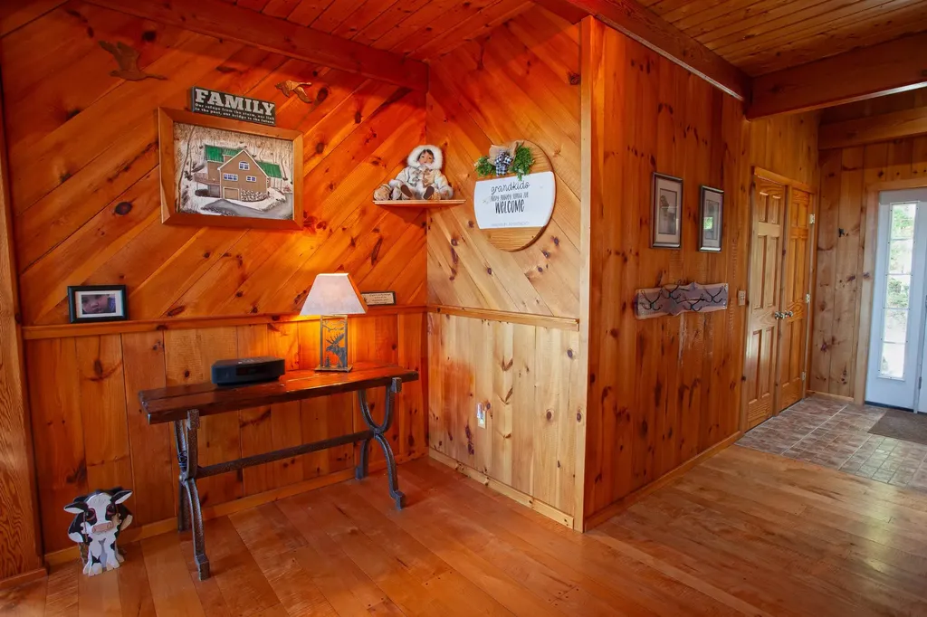 825 Case Lane Readsboro VT 05350