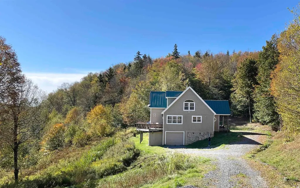825 Case Lane Readsboro VT 05350