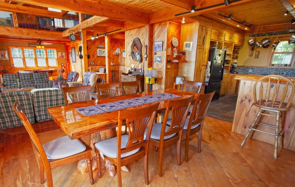 825 Case Lane Readsboro VT 05350