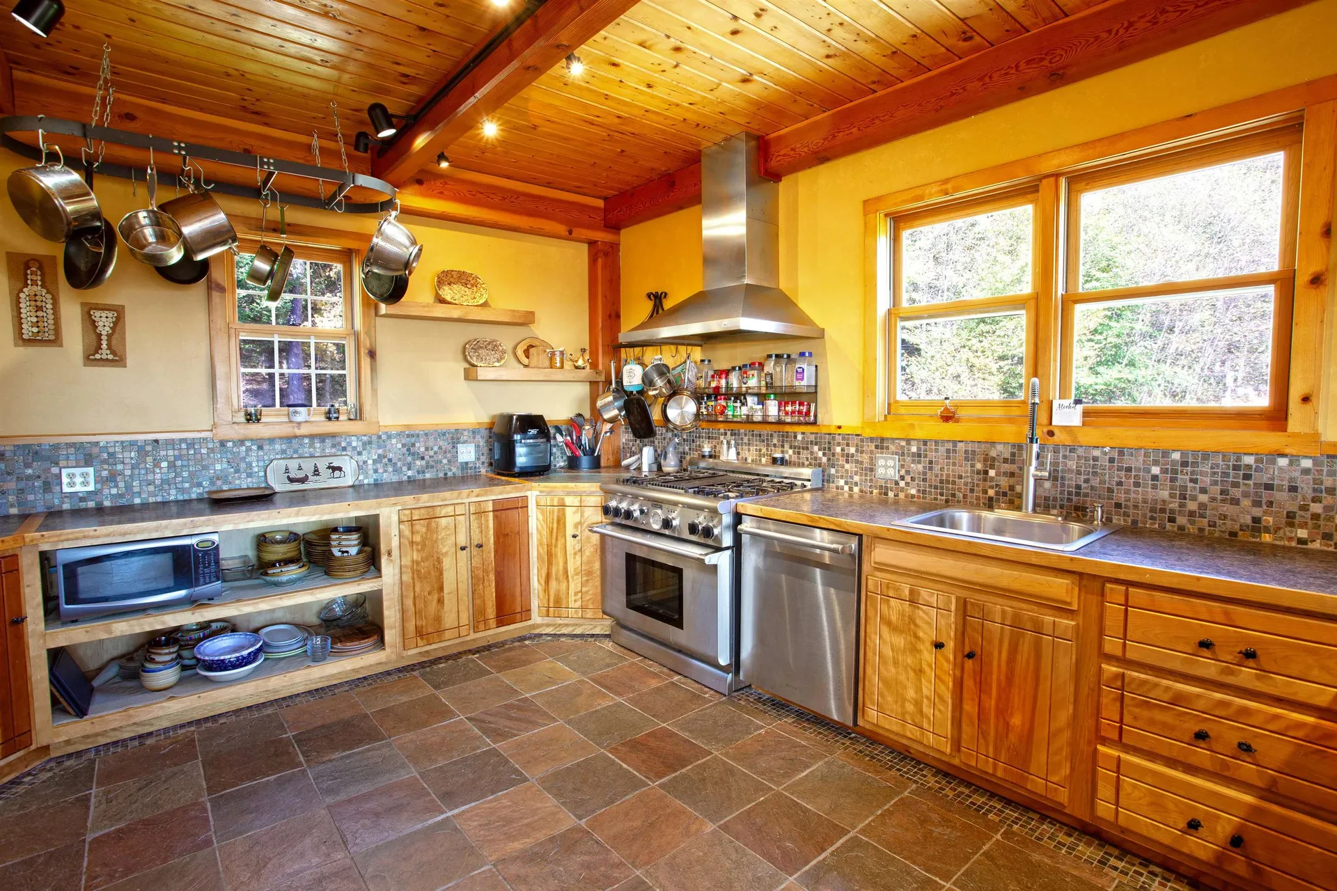 825 Case Lane Readsboro VT 05350