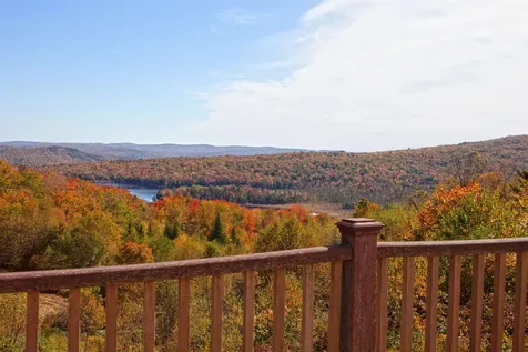 825 Case Lane Readsboro VT 05350