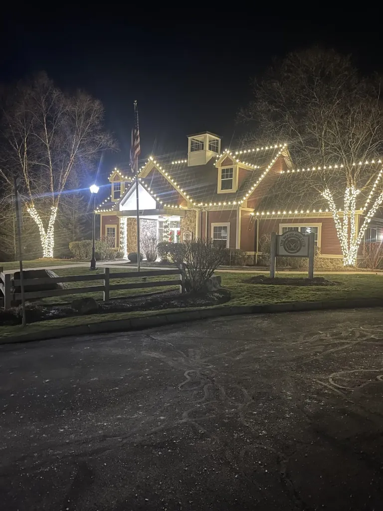 163 Woodview Way Manchester NH 03102