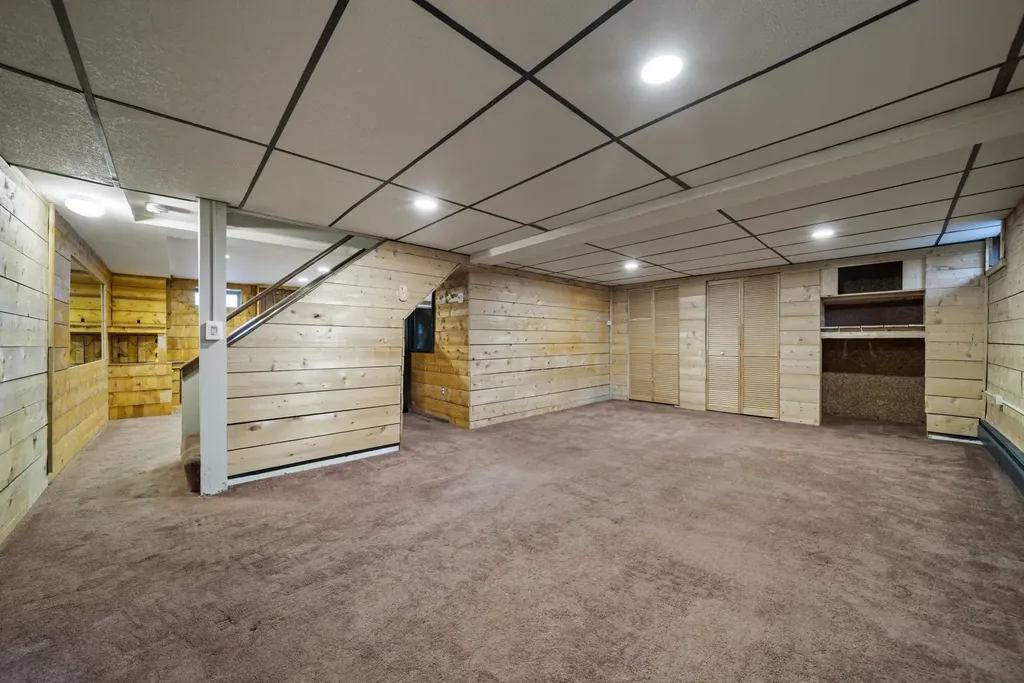 87 Harrington Avenue Manchester NH 03103