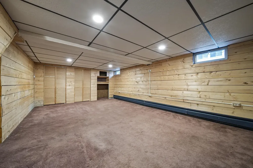 87 Harrington Avenue Manchester NH 03103