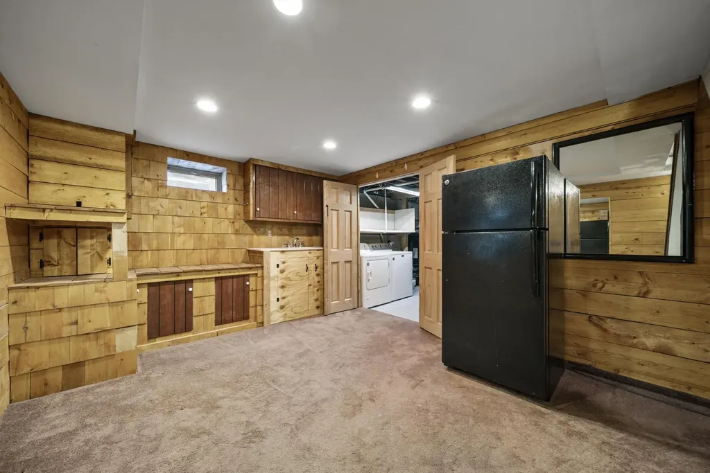 87 Harrington Avenue Manchester NH 03103