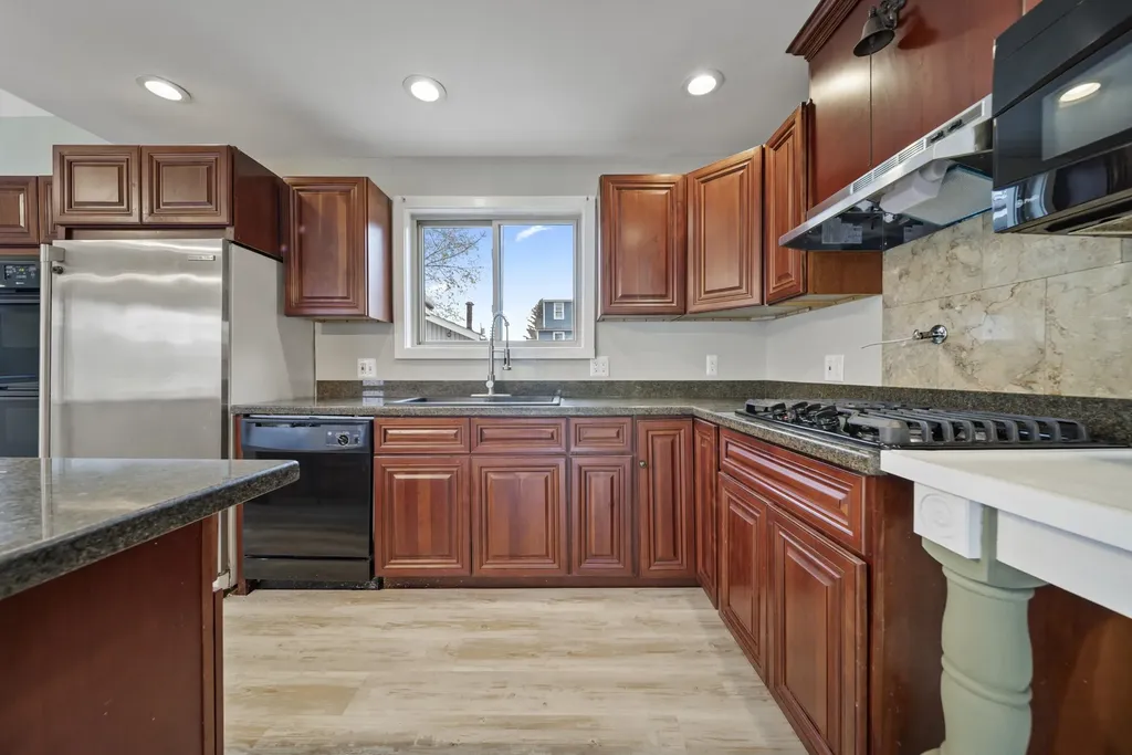 87 Harrington Avenue Manchester NH 03103