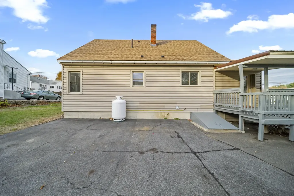 87 Harrington Avenue Manchester NH 03103