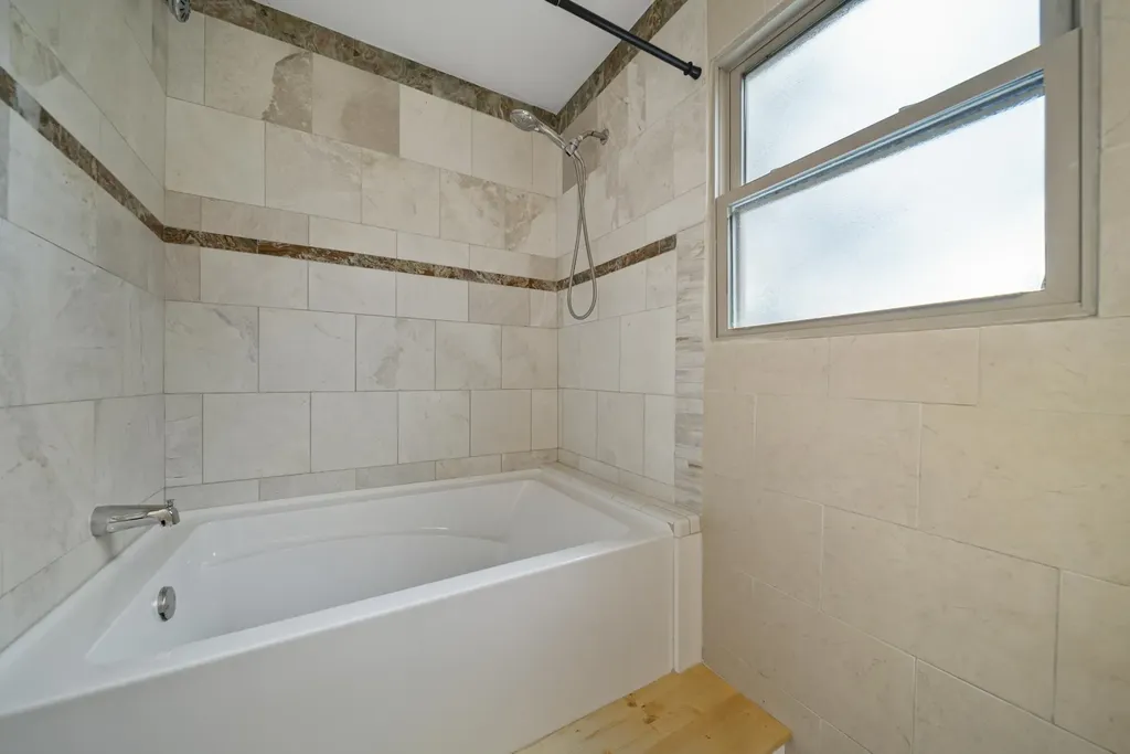 87 Harrington Avenue Manchester NH 03103