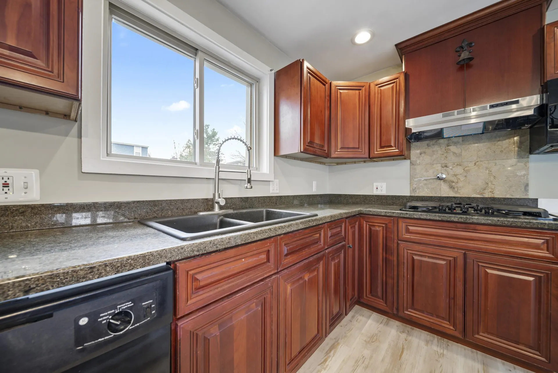 87 Harrington Avenue Manchester NH 03103