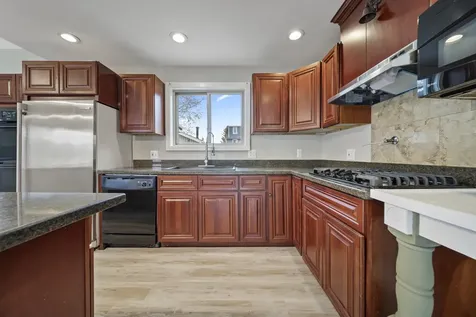 87 Harrington Avenue Manchester NH 03103