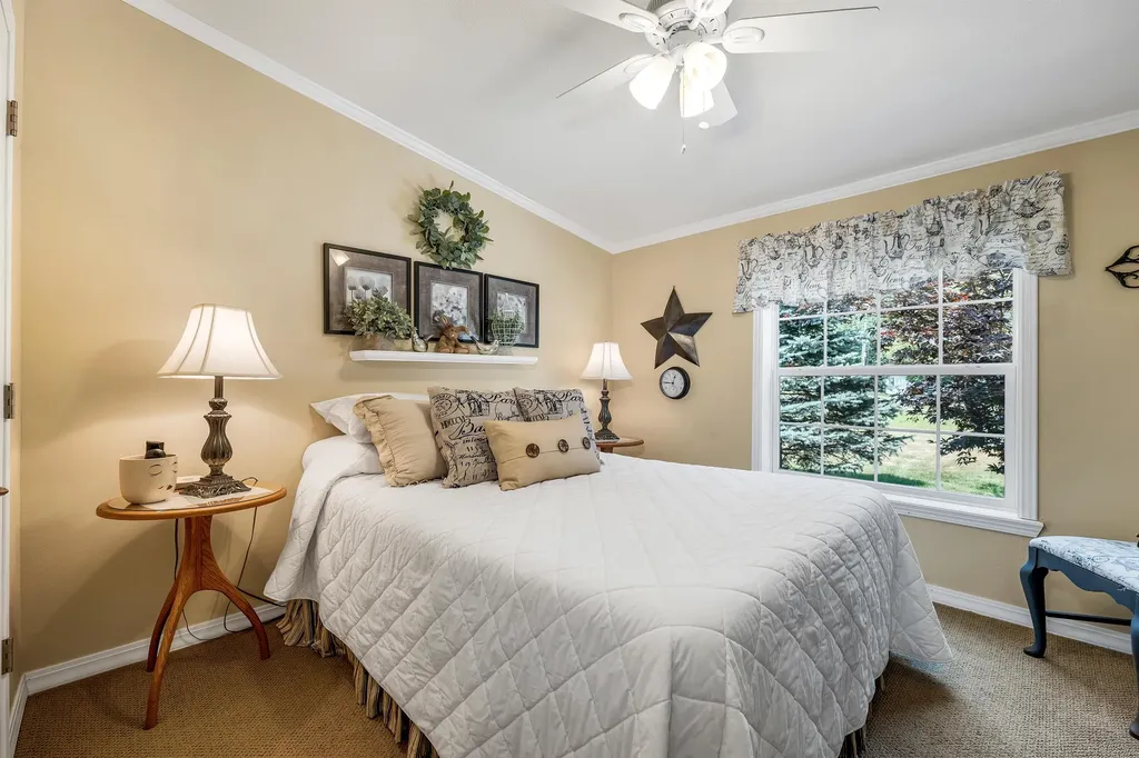 41 Holly Circle North Hampton NH 03862