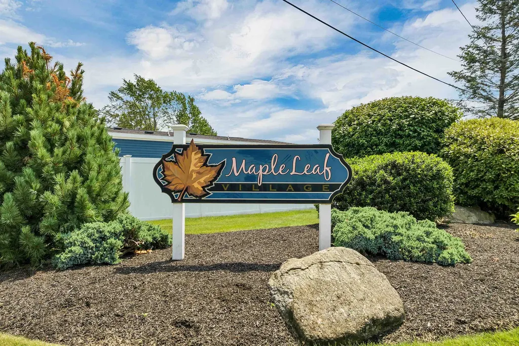 41 Holly Circle North Hampton NH 03862