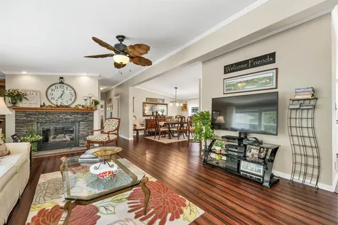 41 Holly Circle North Hampton NH 03862