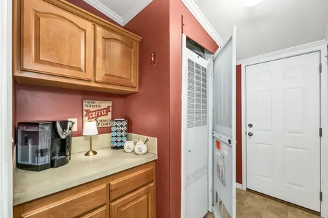 41 Holly Circle North Hampton NH 03862