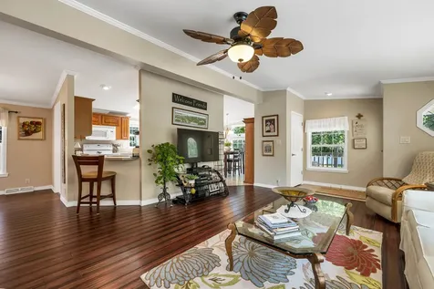 41 Holly Circle North Hampton NH 03862