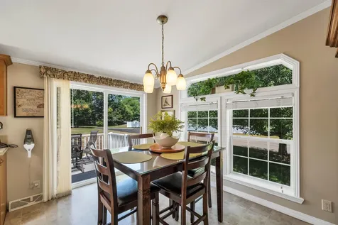 41 Holly Circle North Hampton NH 03862