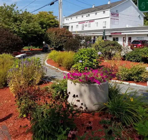 16 Manning Street Derry NH 03038