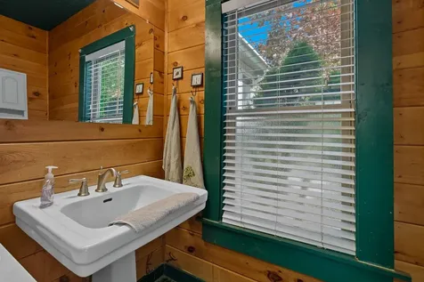 71 Concord Street Nashua NH 03064