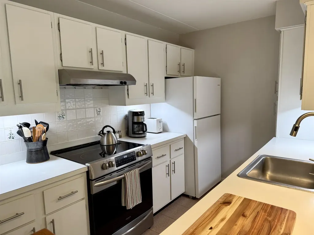 102 Upper Phase Road Warren VT 05674