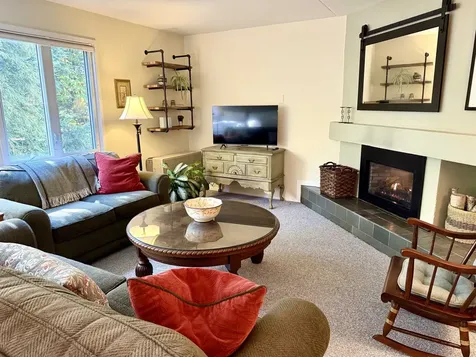 102 Upper Phase Road Warren VT 05674