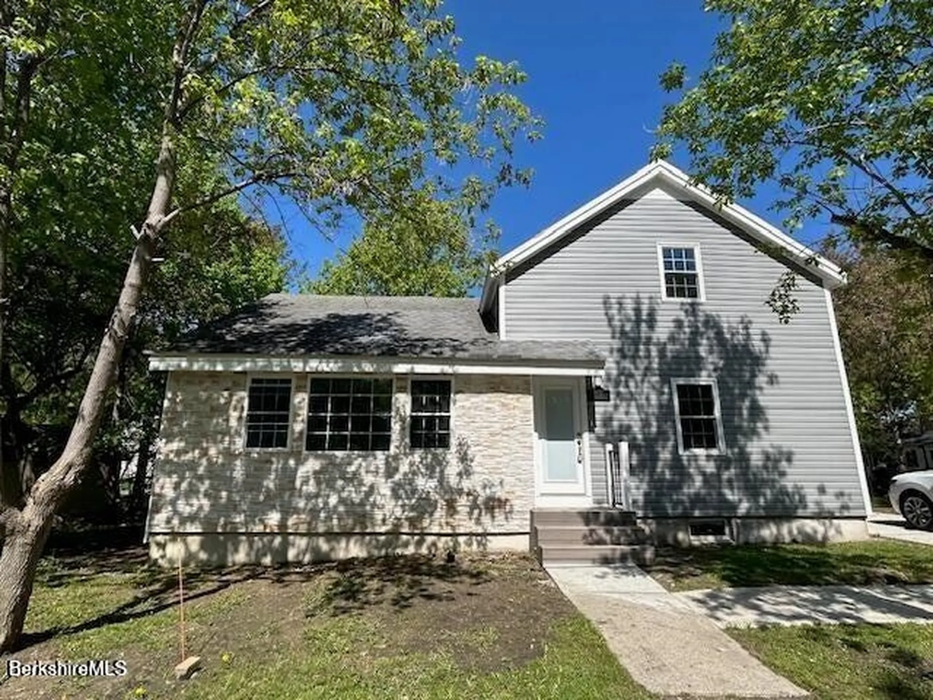 15 Murray Street North Adams MA 01247