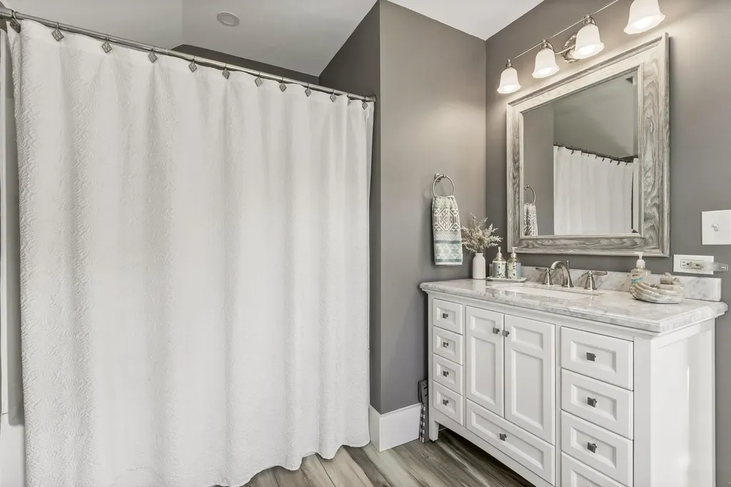 216 North Road Candia NH 03034