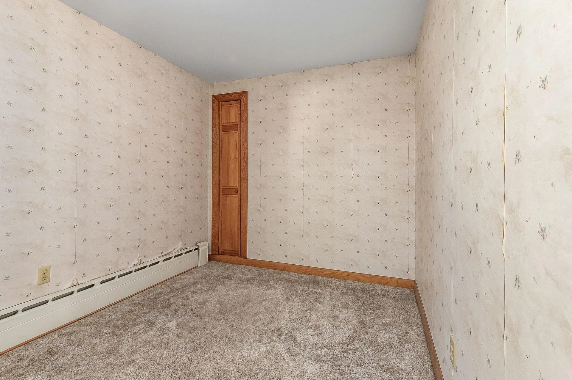 157 Wakefield Street Rochester NH 03867-1303