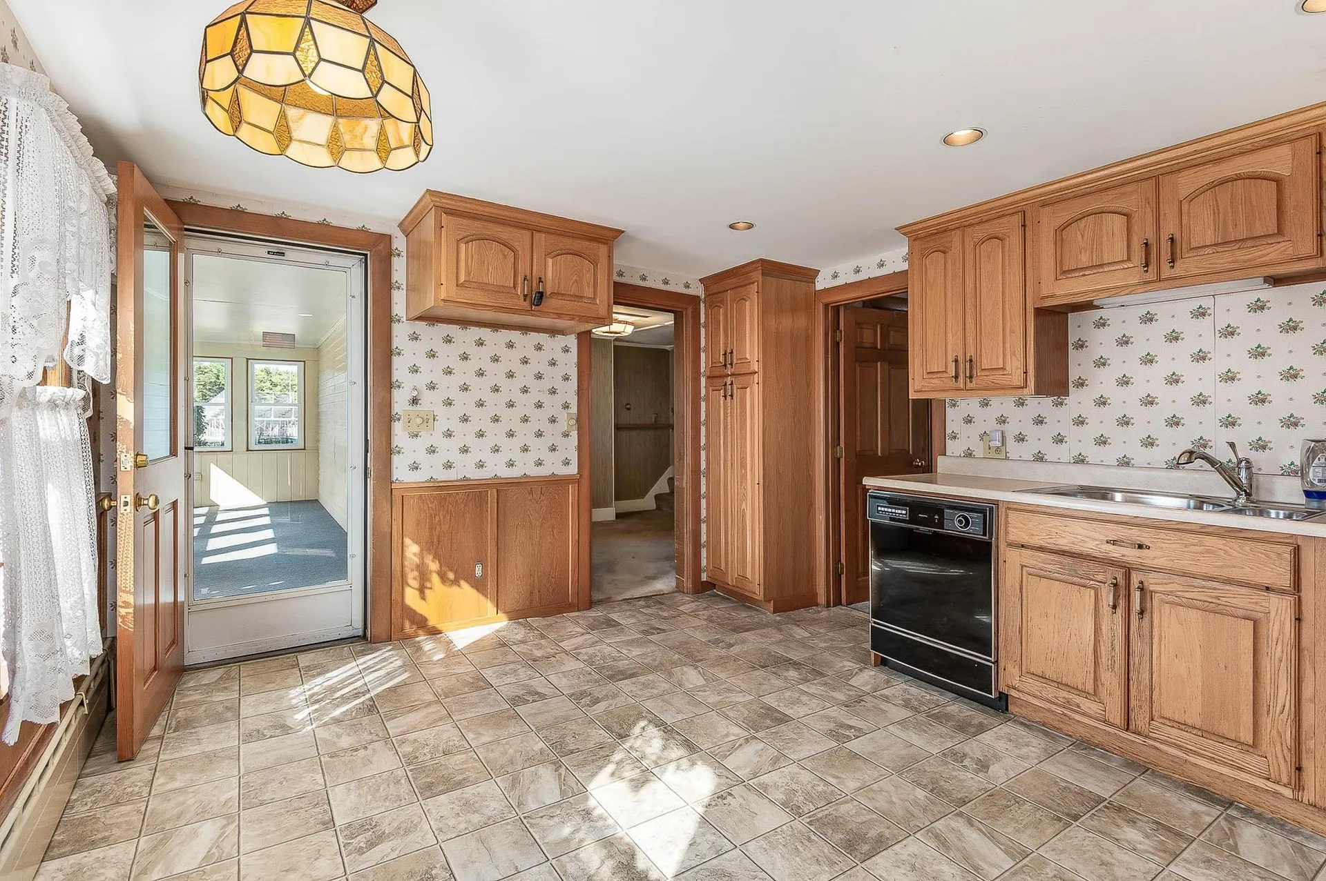 157 Wakefield Street Rochester NH 03867-1303