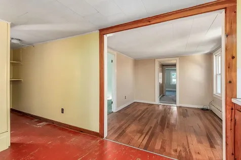 157 Wakefield Street Rochester NH 03867-1303