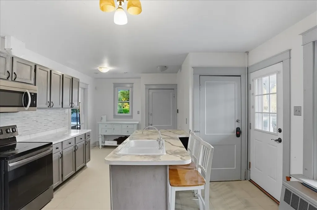 15 Shedd Place Rutland City VT 05701