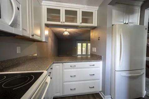 50 Thornhill Road Stratham NH 03885