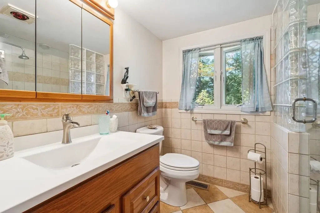 12 Brown Road Newport NH 03773