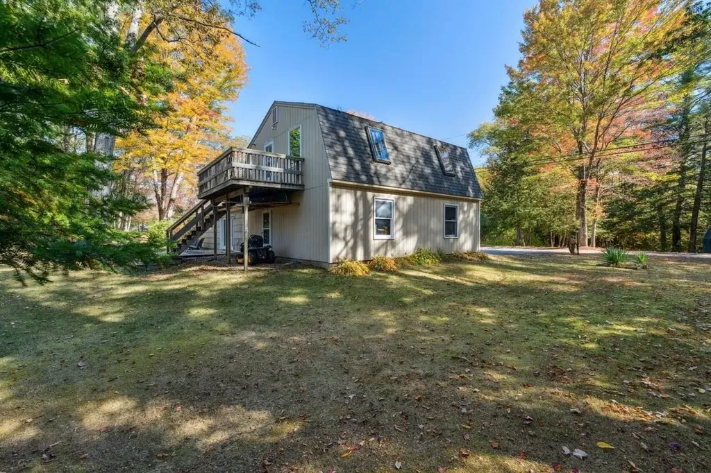 12 Brown Road Newport NH 03773