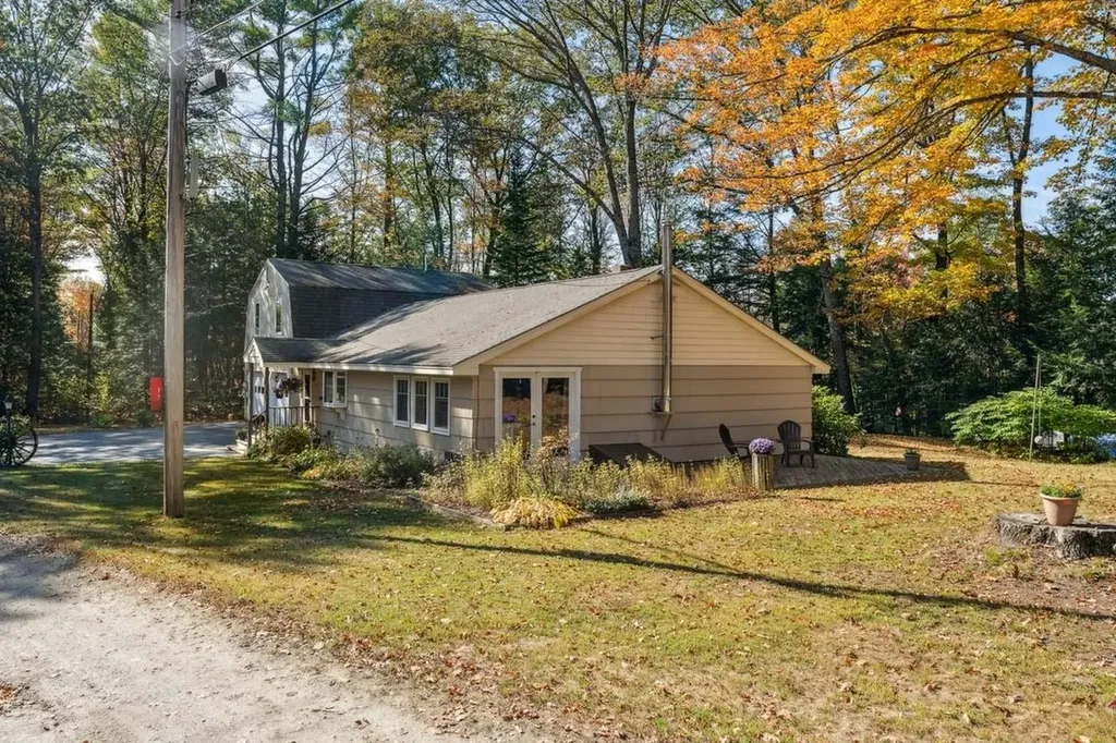 12 Brown Road Newport NH 03773