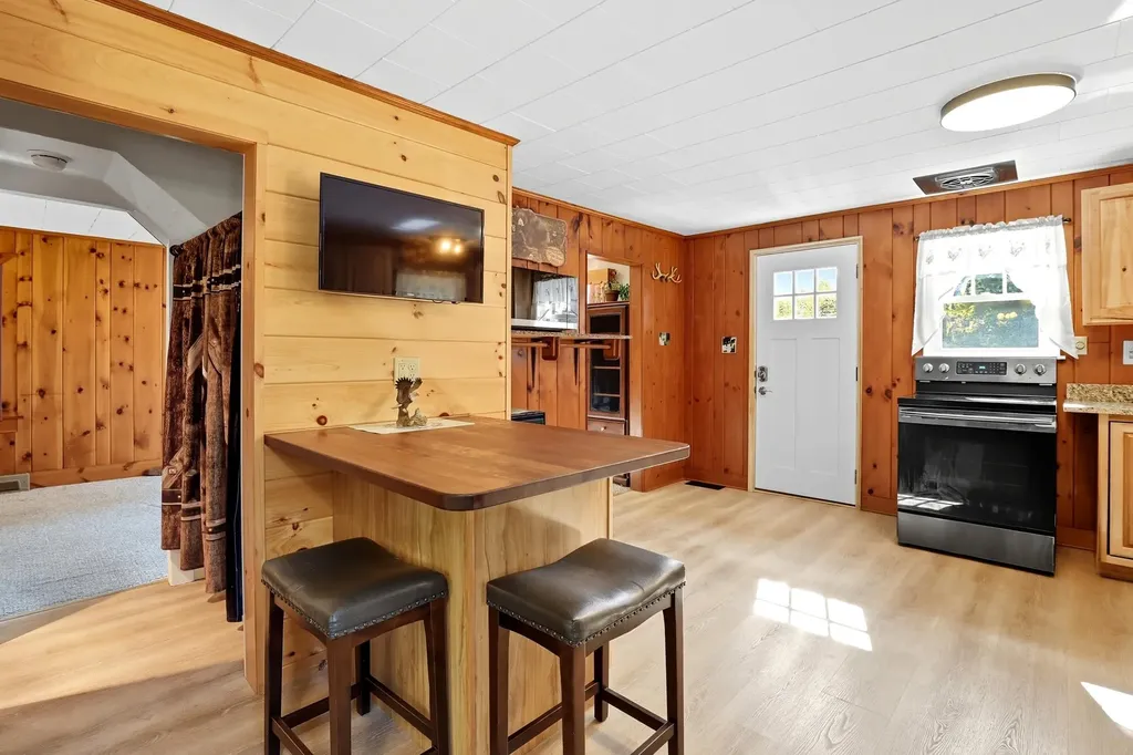 304 White Oaks Road Laconia NH 03246