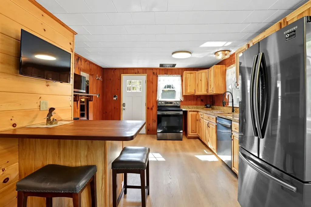 304 White Oaks Road Laconia NH 03246