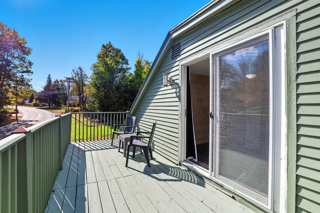 304 White Oaks Road Laconia NH 03246