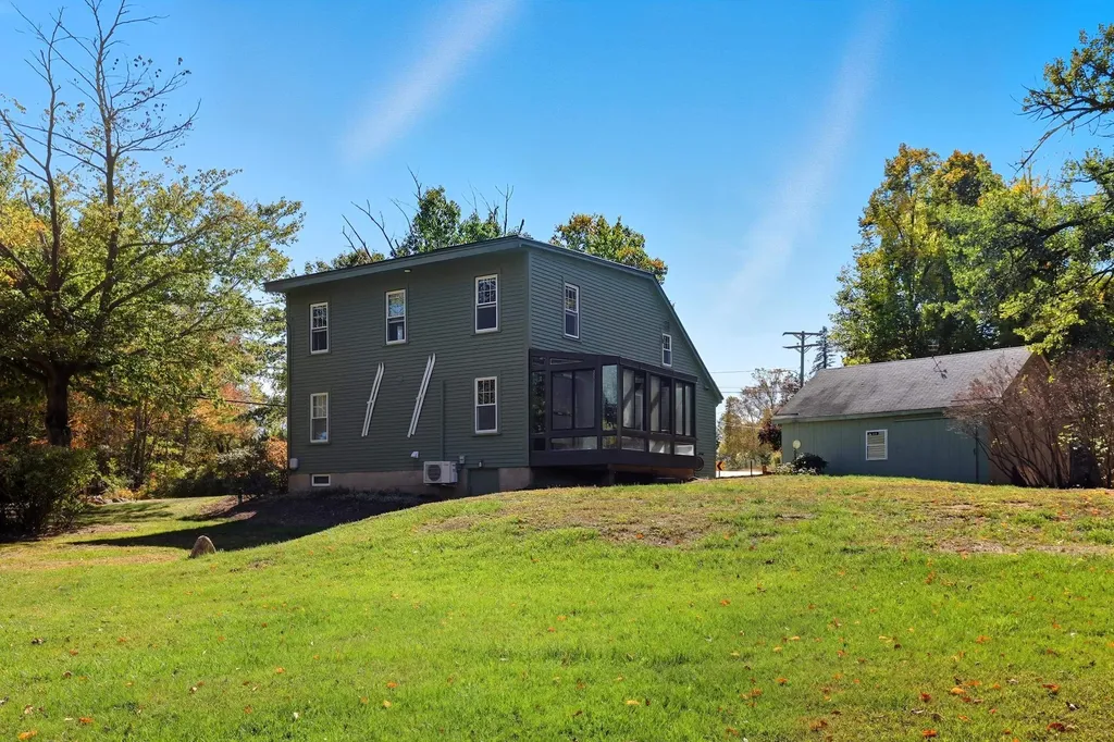 304 White Oaks Road Laconia NH 03246