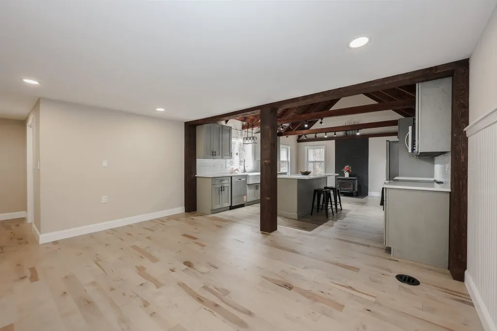 123 Prospect Hill Road Hancock NH 03449