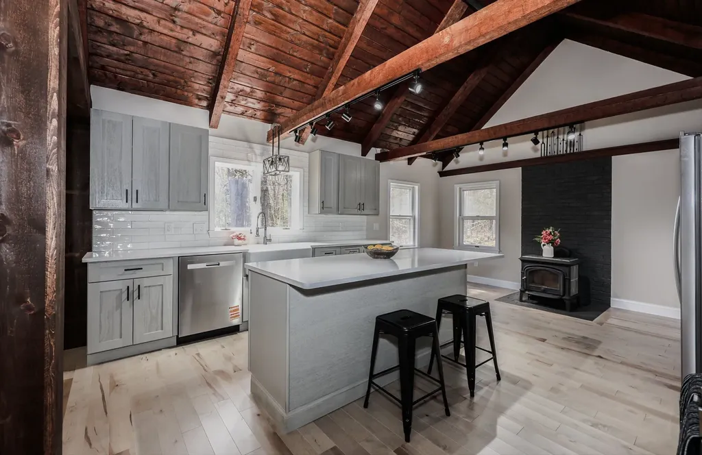 123 Prospect Hill Road Hancock NH 03449