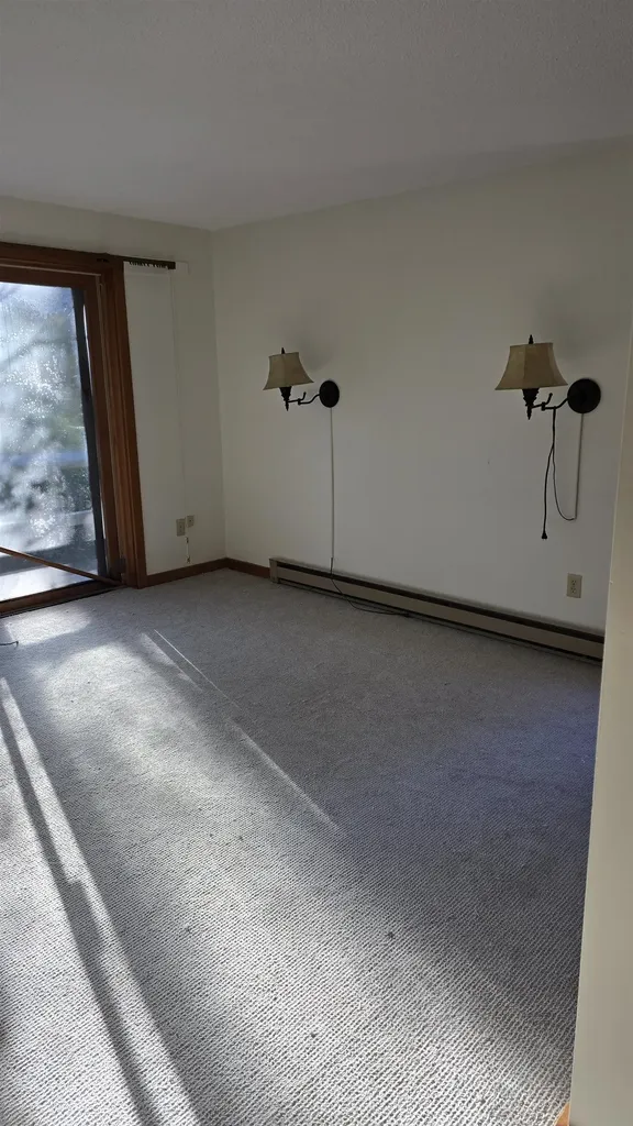 64 Troon Drive Grantham NH 03753