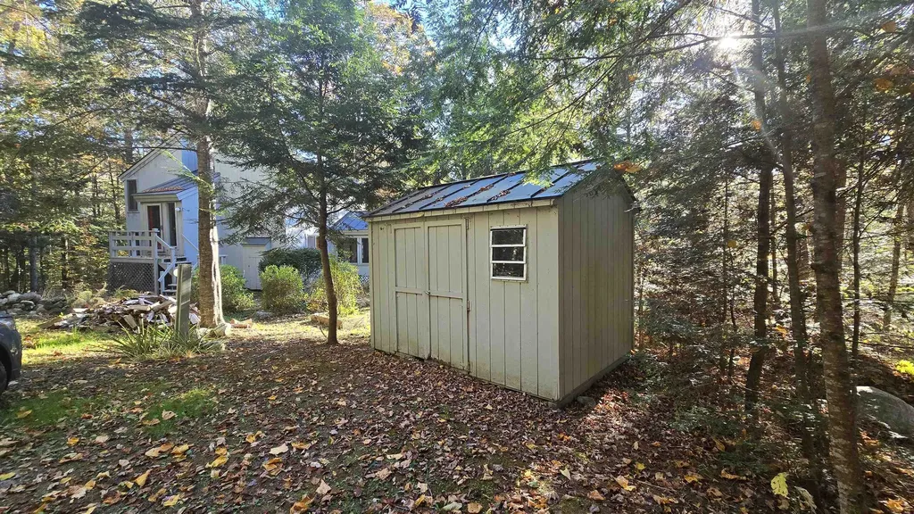 64 Troon Drive Grantham NH 03753