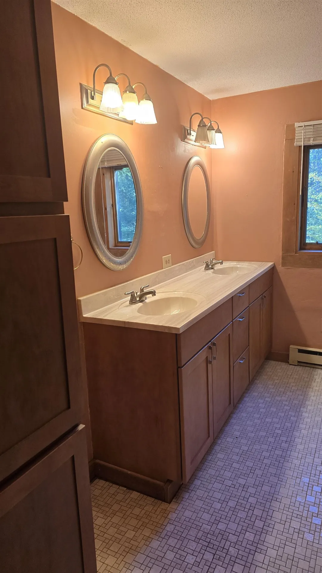 64 Troon Drive Grantham NH 03753