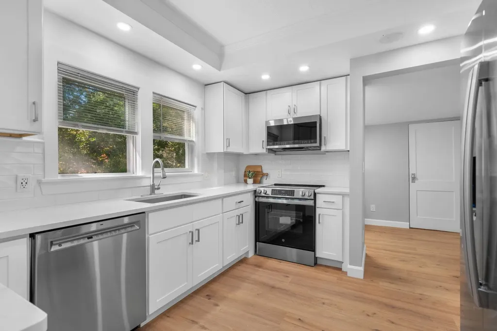 16 Webber Hill Road Swanzey NH 03446