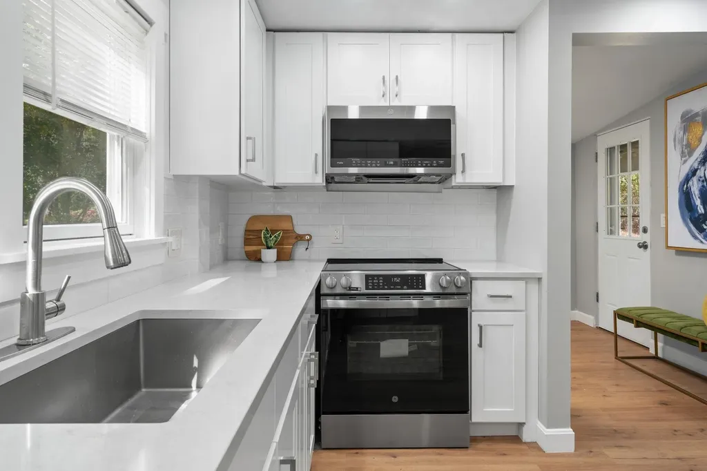 16 Webber Hill Road Swanzey NH 03446