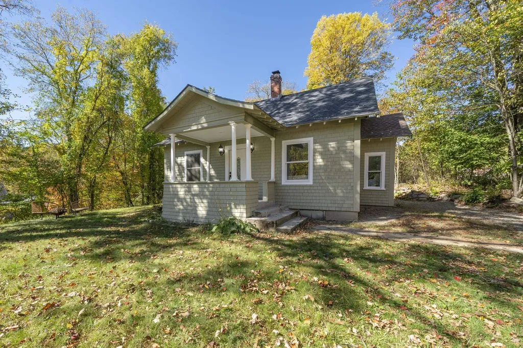 16 Webber Hill Road Swanzey NH 03446