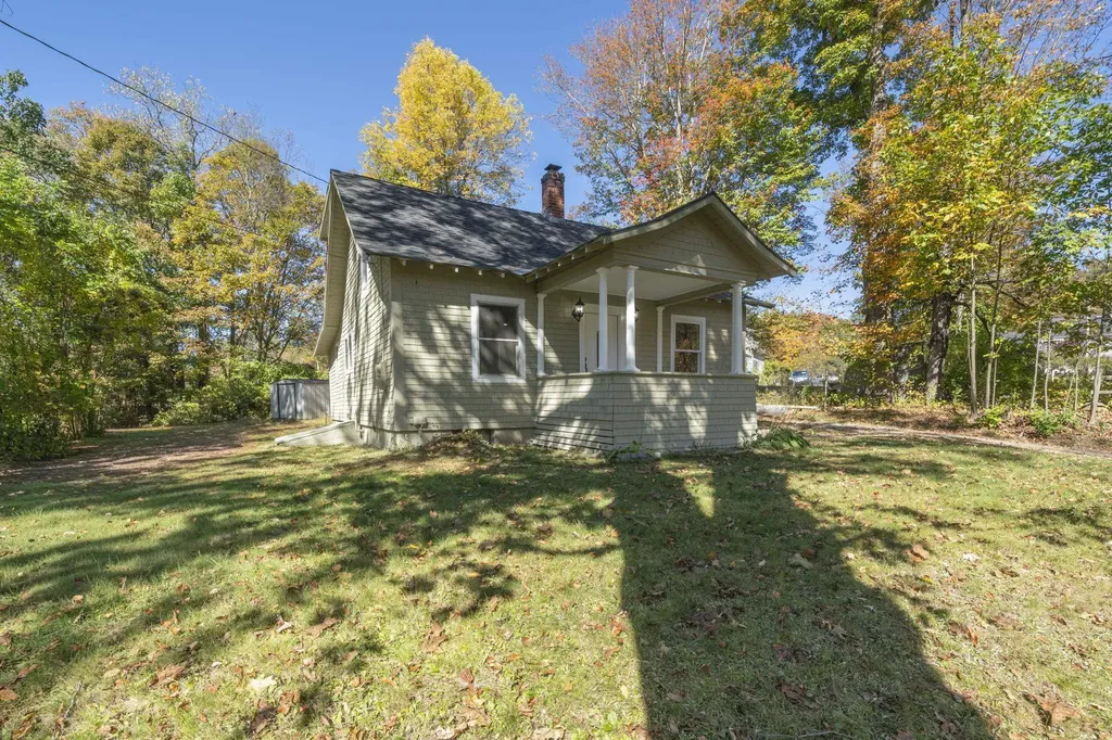 16 Webber Hill Road Swanzey NH 03446