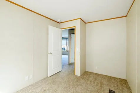 2 Cleo Circle Rochester NH 03868