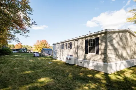 2 Cleo Circle Rochester NH 03868